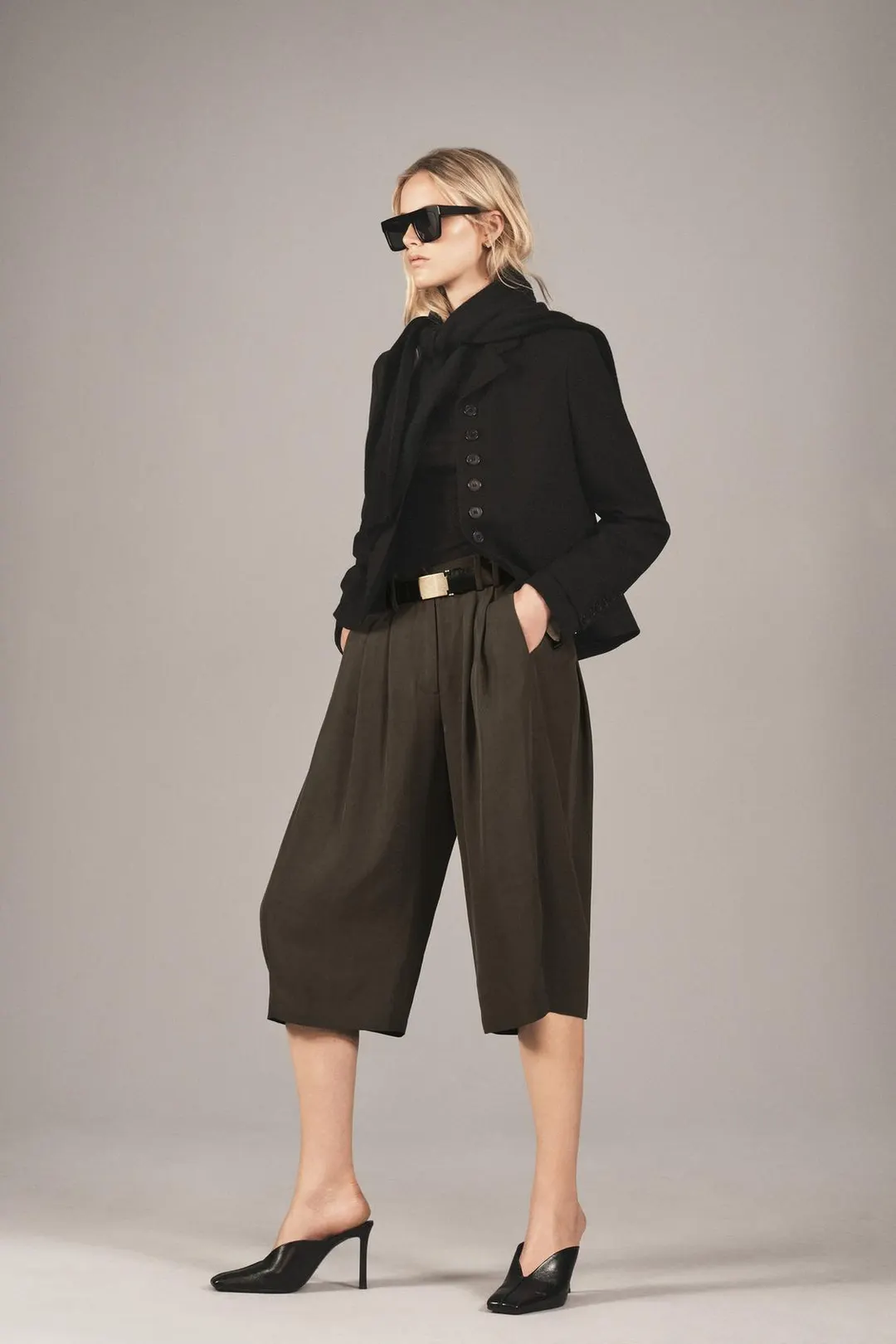 Бермуды со складками THE ITEM ZARA WOMAN, Zara