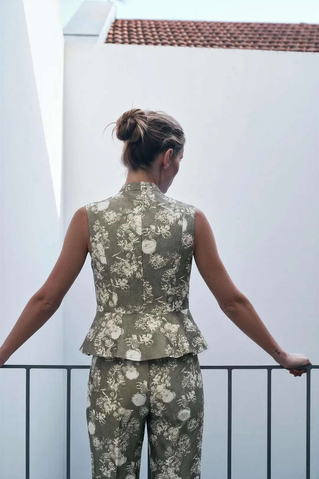 Жилет жаккардовый, Zara