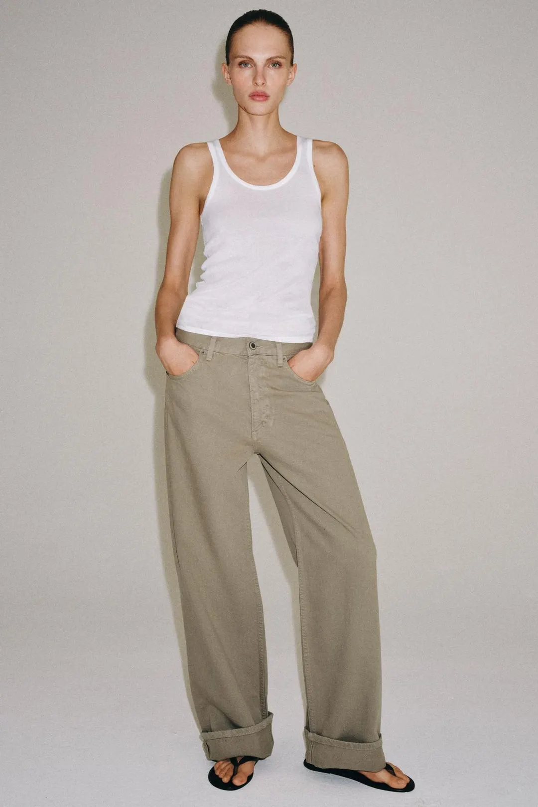 Мешковатые джинсы ZW Collection со средней посадкой, Zara