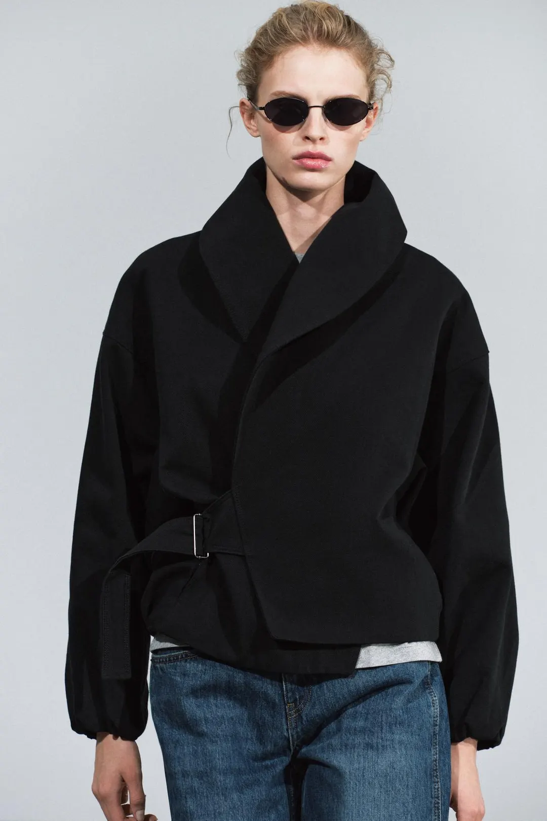 Укороченная куртка с пряжкой ZW Collection, Zara