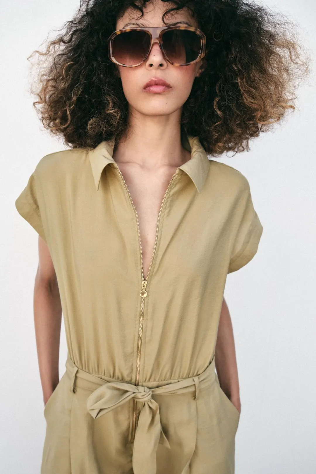 Комбинезон на молнии с поясом, Zara