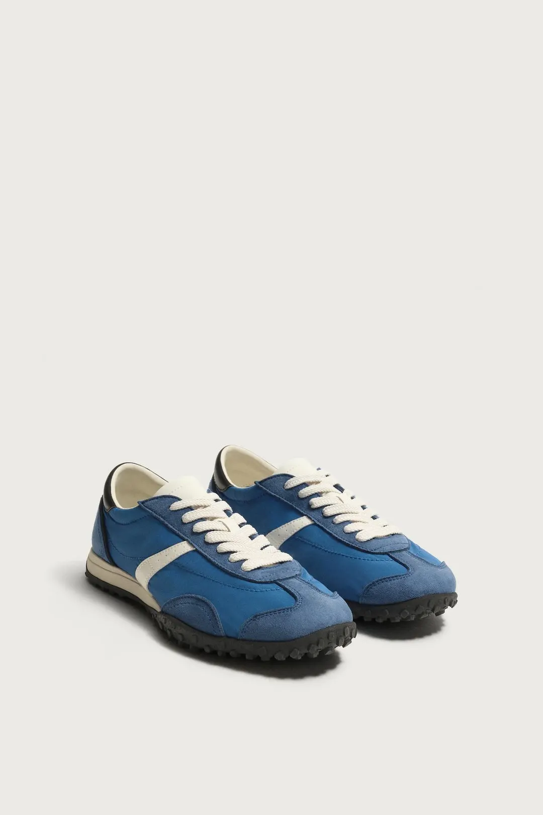 Кроссовки в стиле ретро, Zara