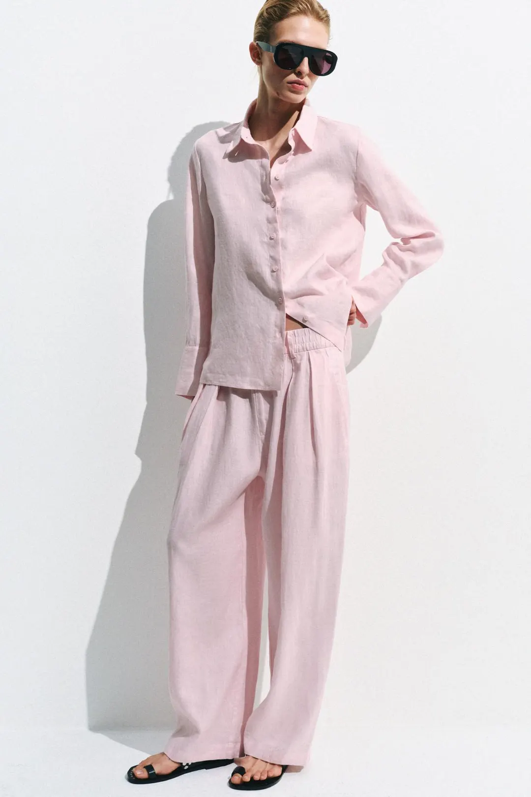 Брюки ZW Collection со складками из 100% льна, Zara