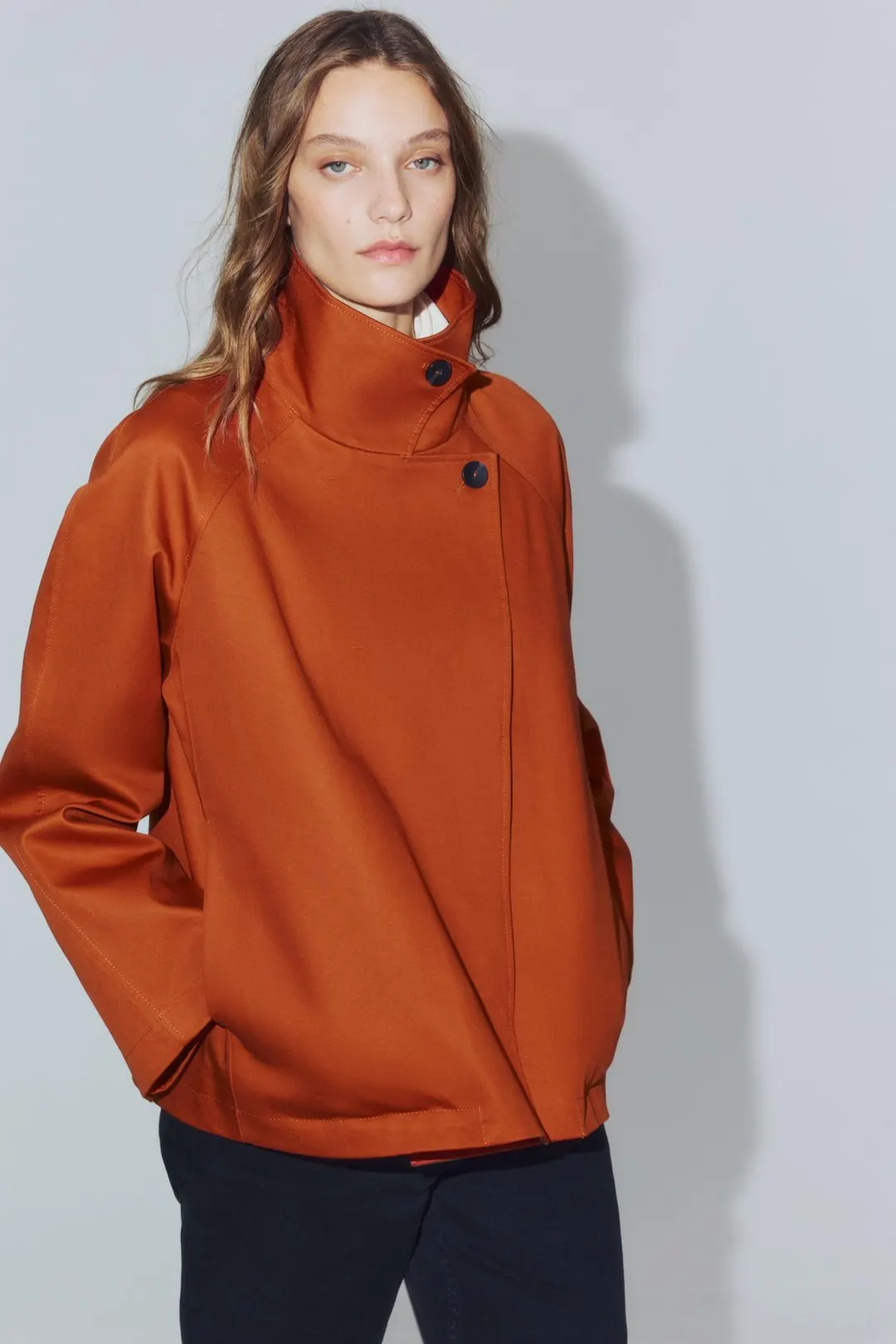 Короткий тренч ZW Collection, Zara
