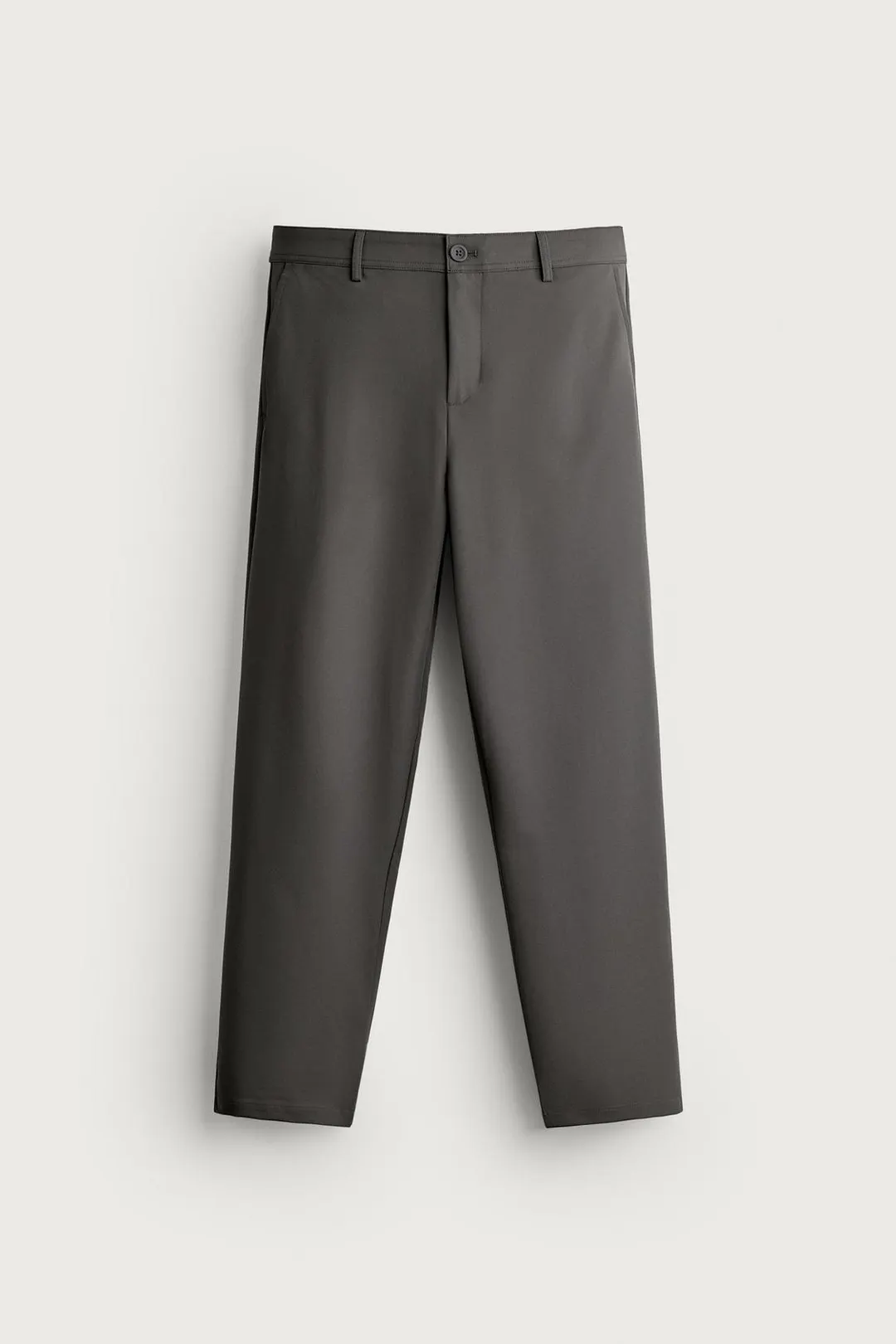 Брюки комфортного кроя из технологичной ткани, Zara