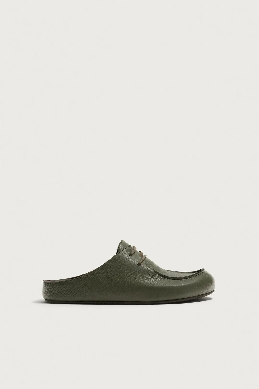 Кожаные сабо Limited Edition, Zara