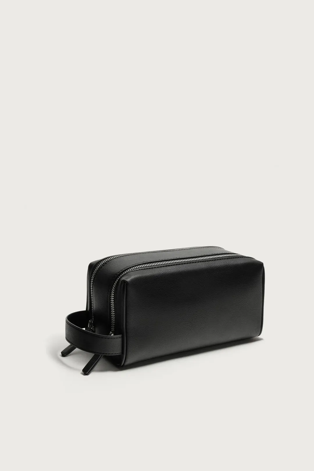 Однотонный несессер, Zara