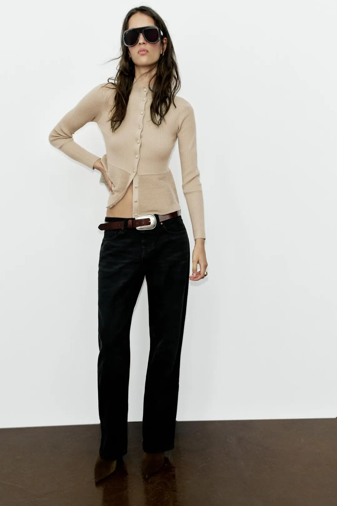 Вязаный кардиган в рубчик с обтянутыми пуговицами, Zara