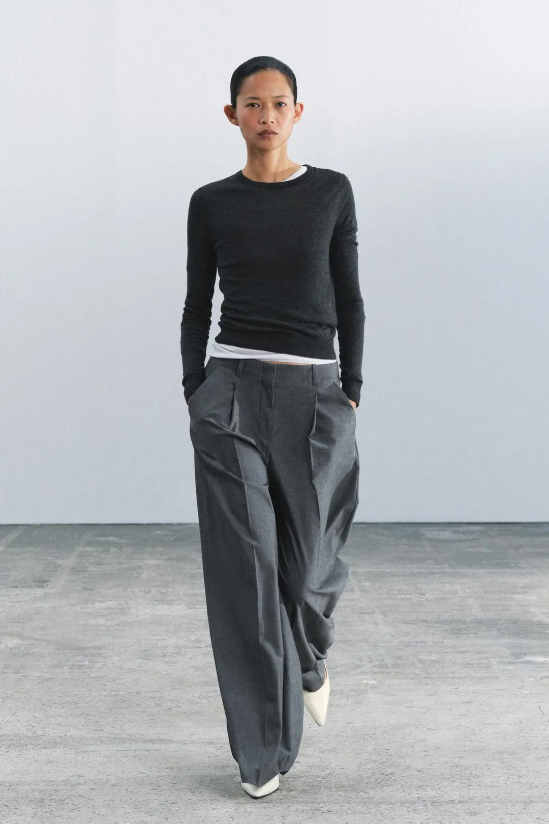 Брюки со складками ZW Collection, Zara
