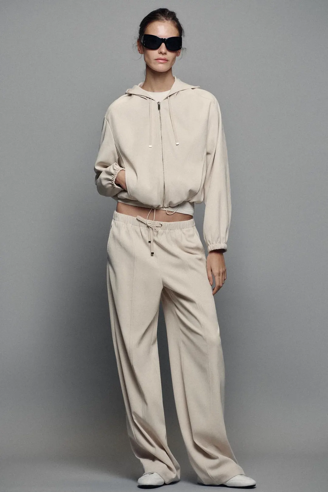 Куртка-бомбер с капюшоном, Zara