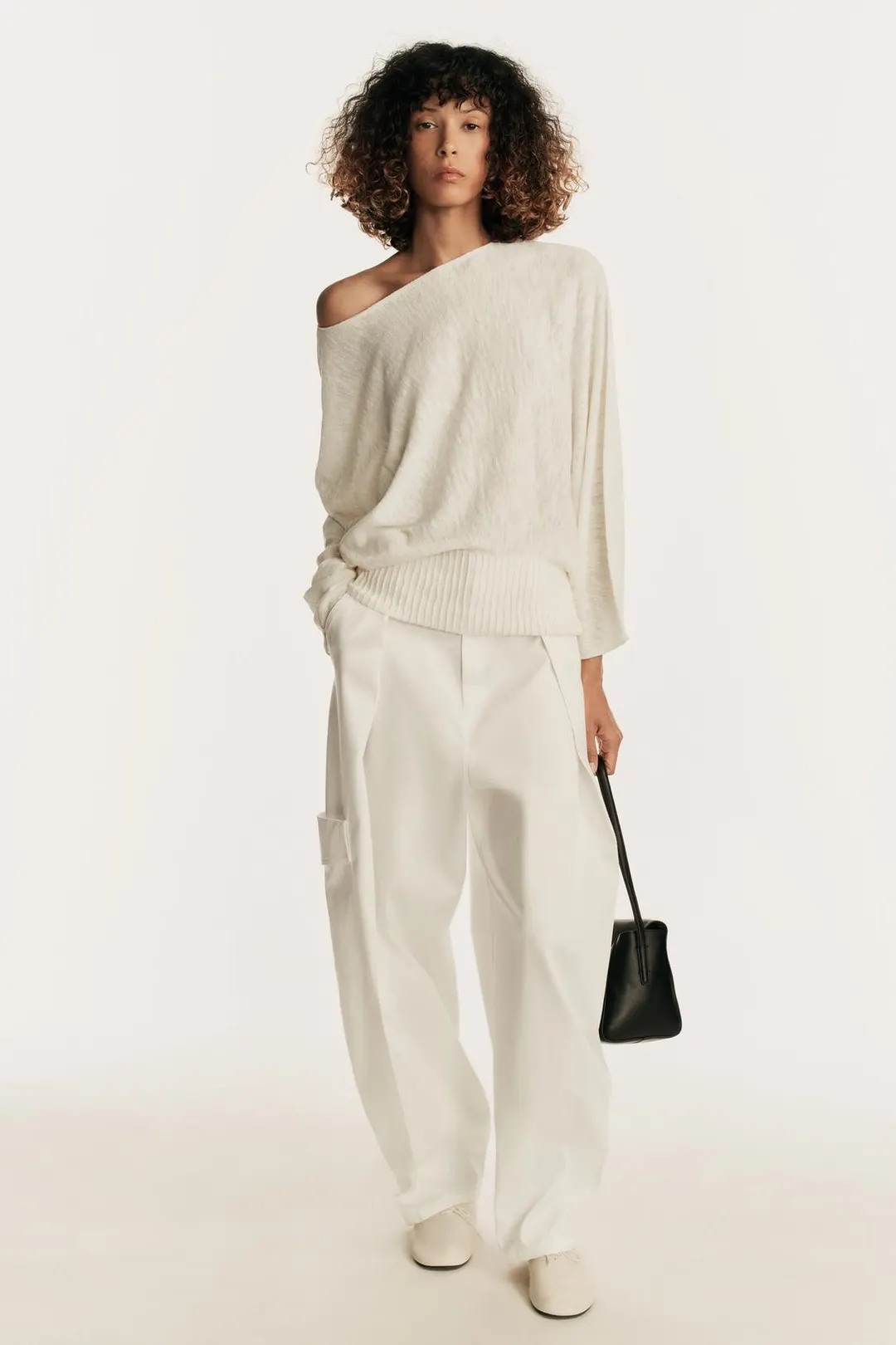 Вязаный джемпер с объемными рукавами, Zara