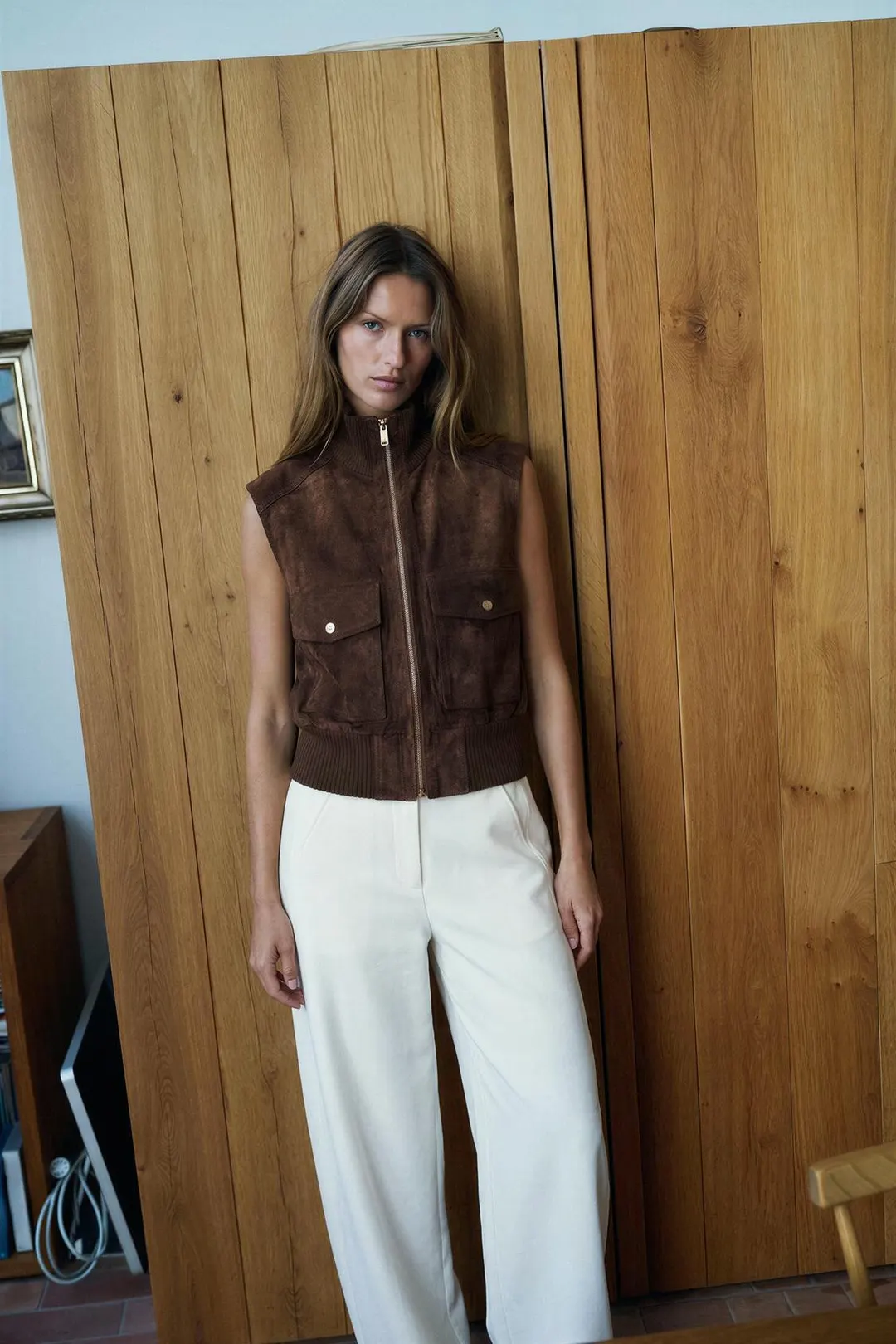 Жилет из искусственной замши, Zara