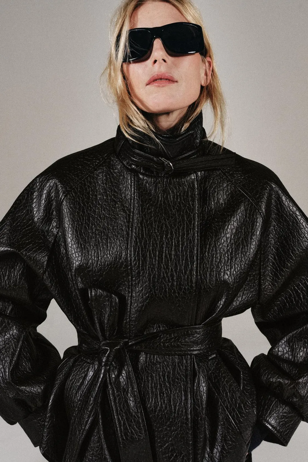 Куртка под кожу с поясом, Zara