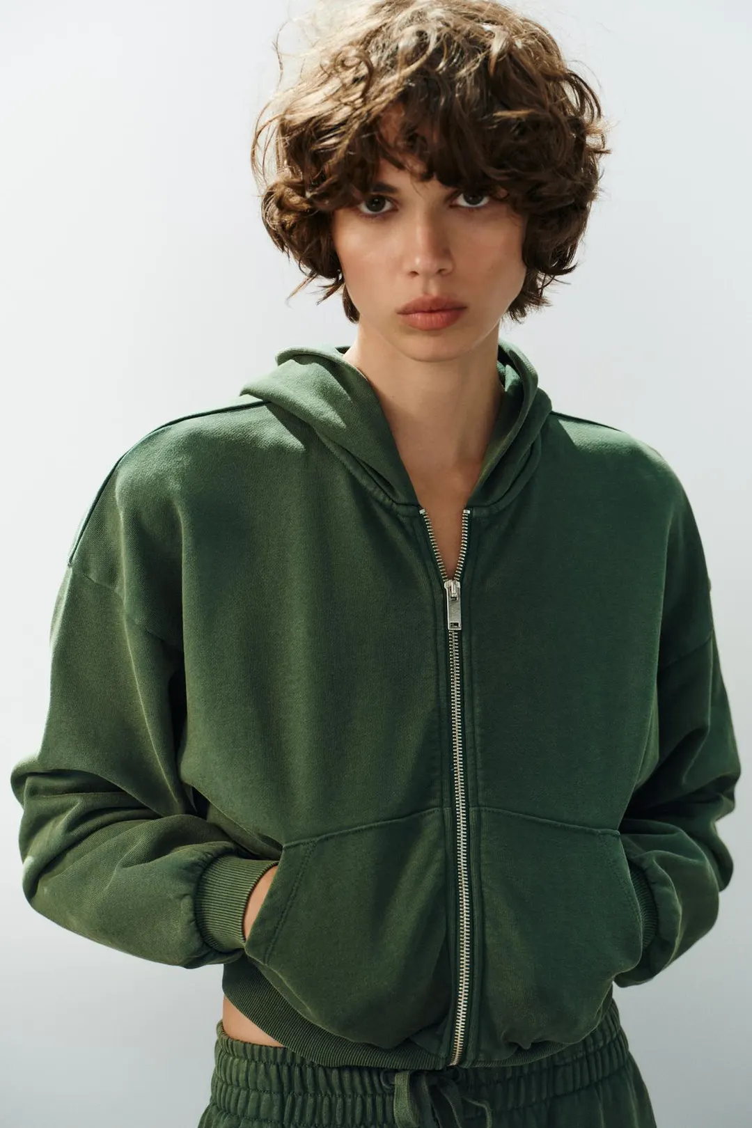 Толстовка на молнии с эффектом выцветания, Zara