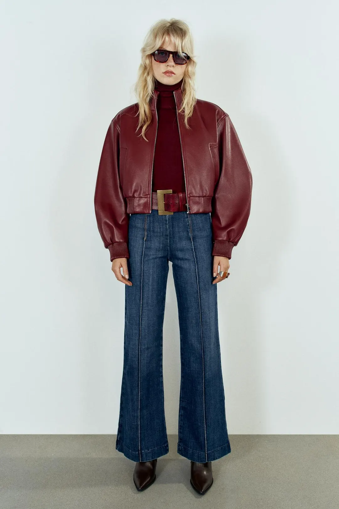 Бомбер укороченный с подплечниками, Zara