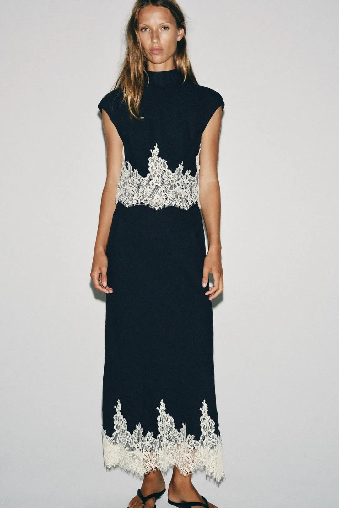 Укороченный топ с кружевной отделкой, Zara