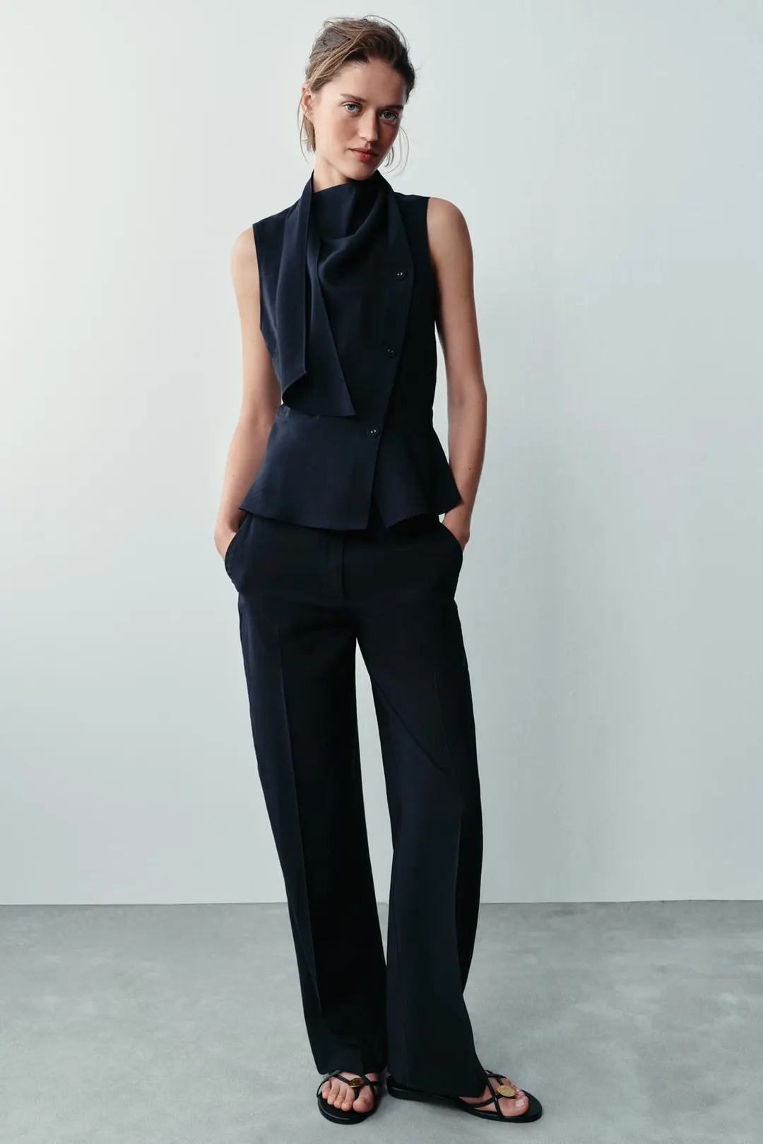 Прямые брюки с высокой посадкой, Zara