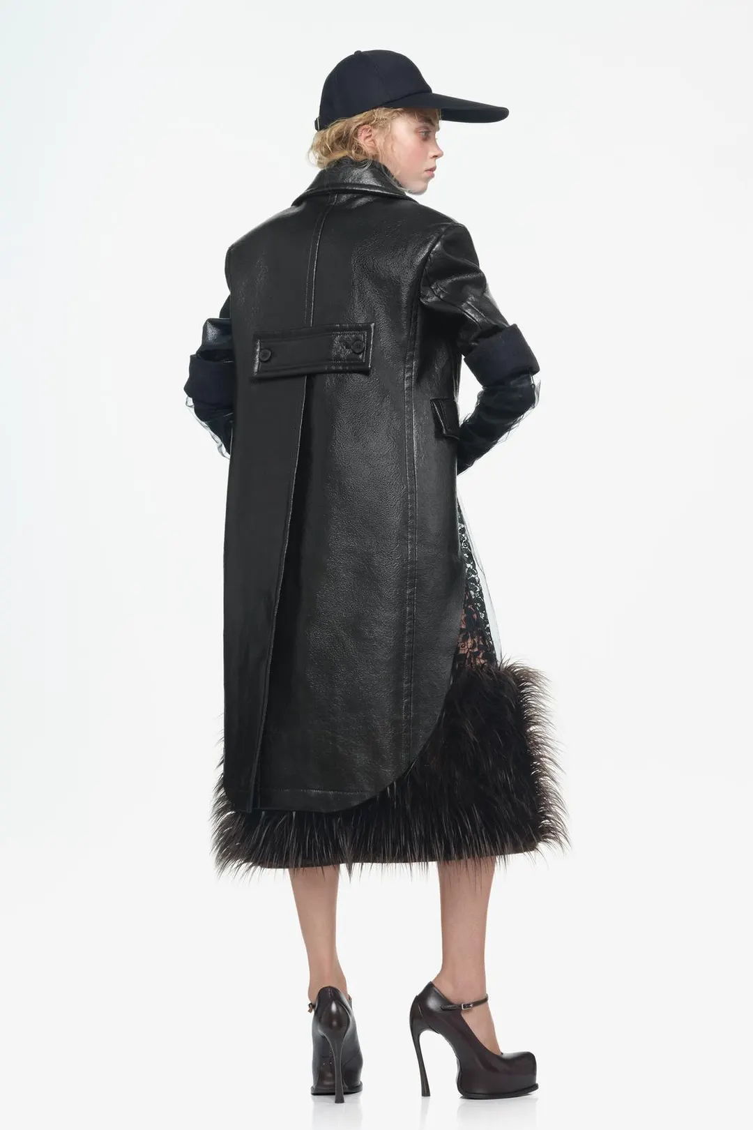 Асимметричное пальто под кожу Limited Edition, Zara