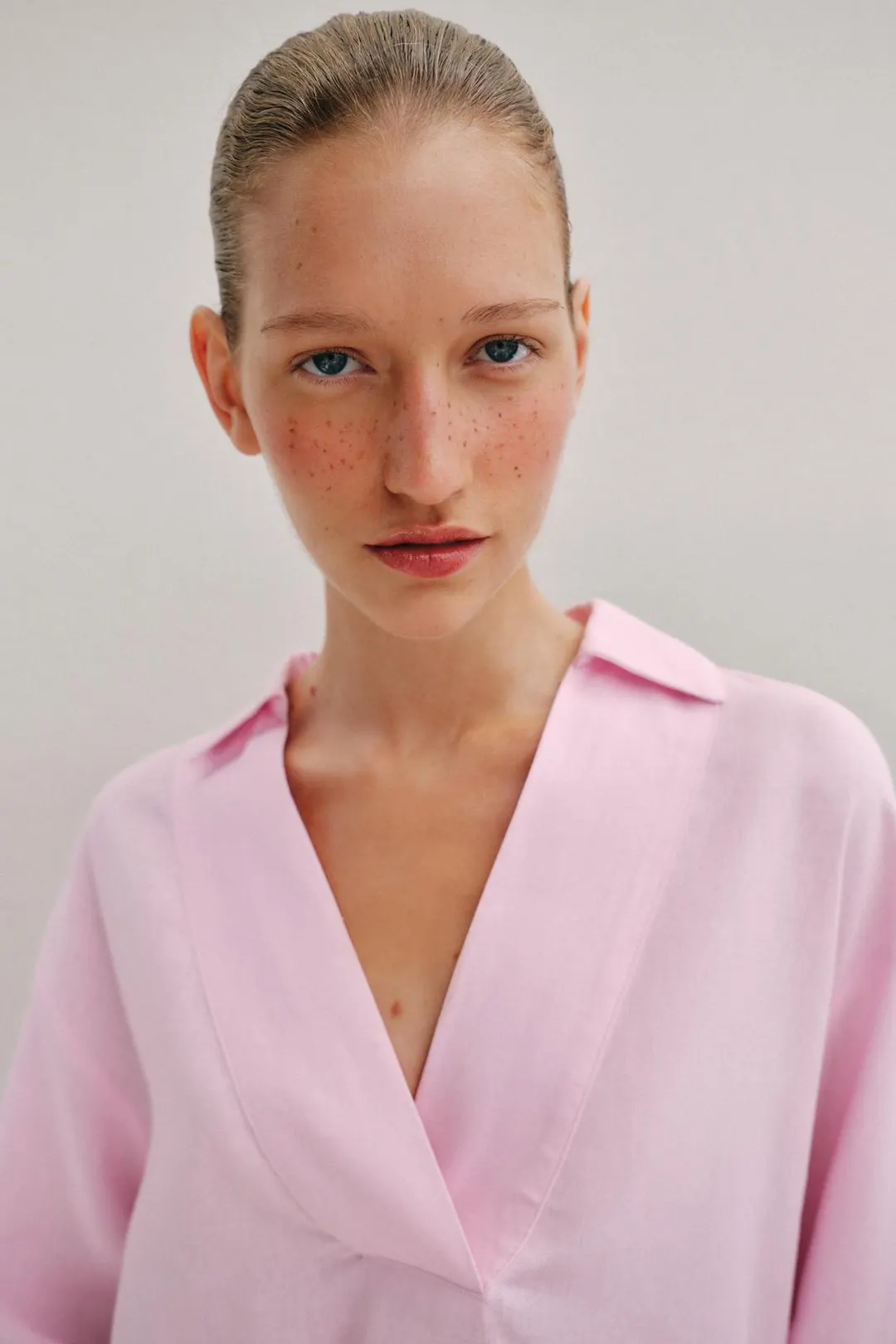 Блузка оверсайз из смесового льна, Zara