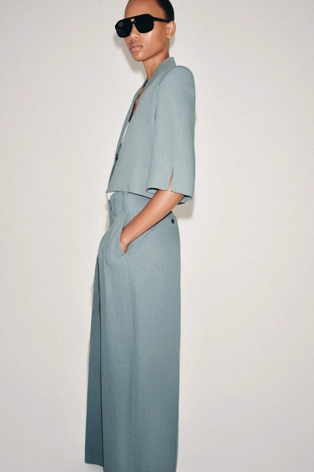 Брюки из смесового льна со складками ZW Collection, Zara