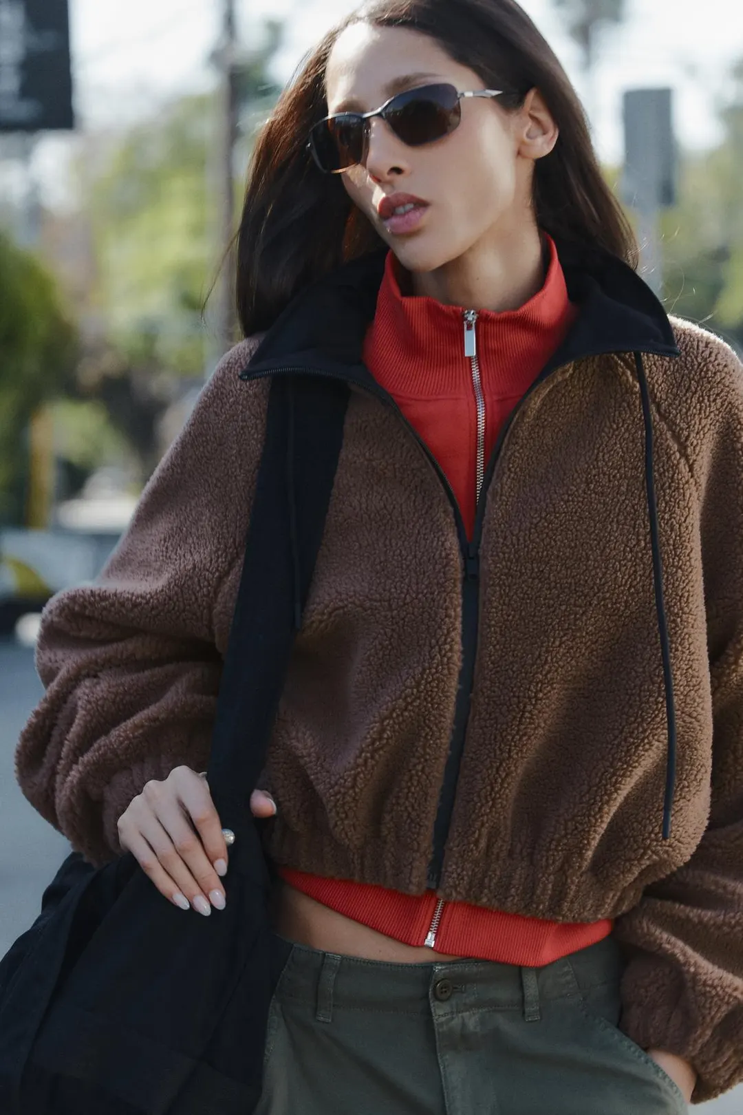 Куртка из искусственной овчины с контрастным воротником, Zara