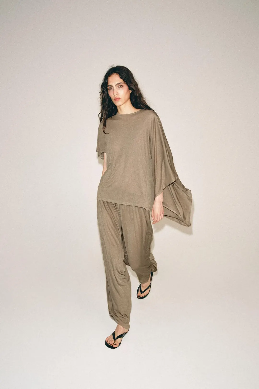 Асимметричный топ-накидка, Zara