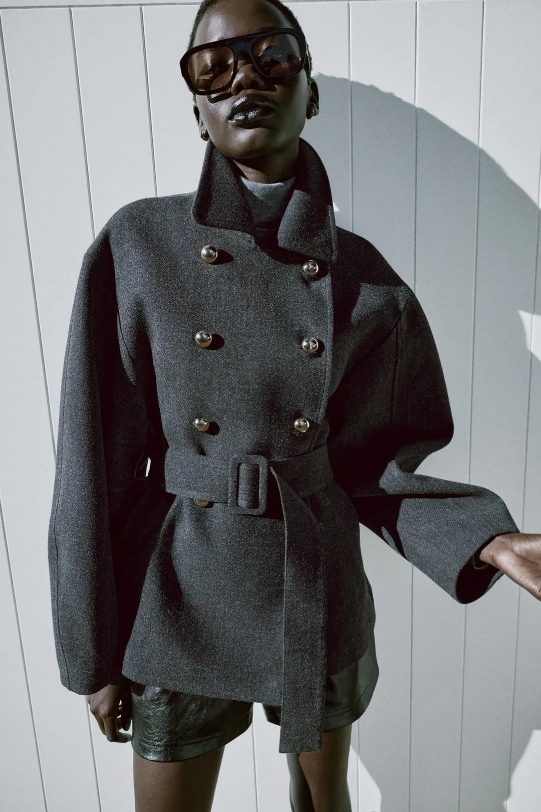 Мягкое короткое пальто с поясом, Zara