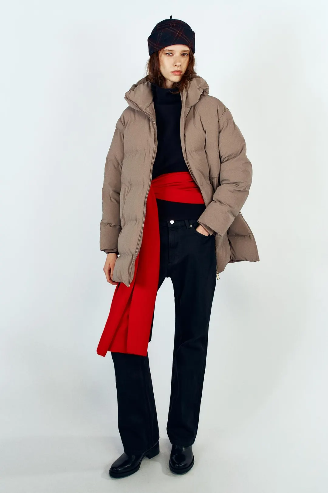Ветрозащитный анорак с капюшоном и прорезиненным покрытием, Zara