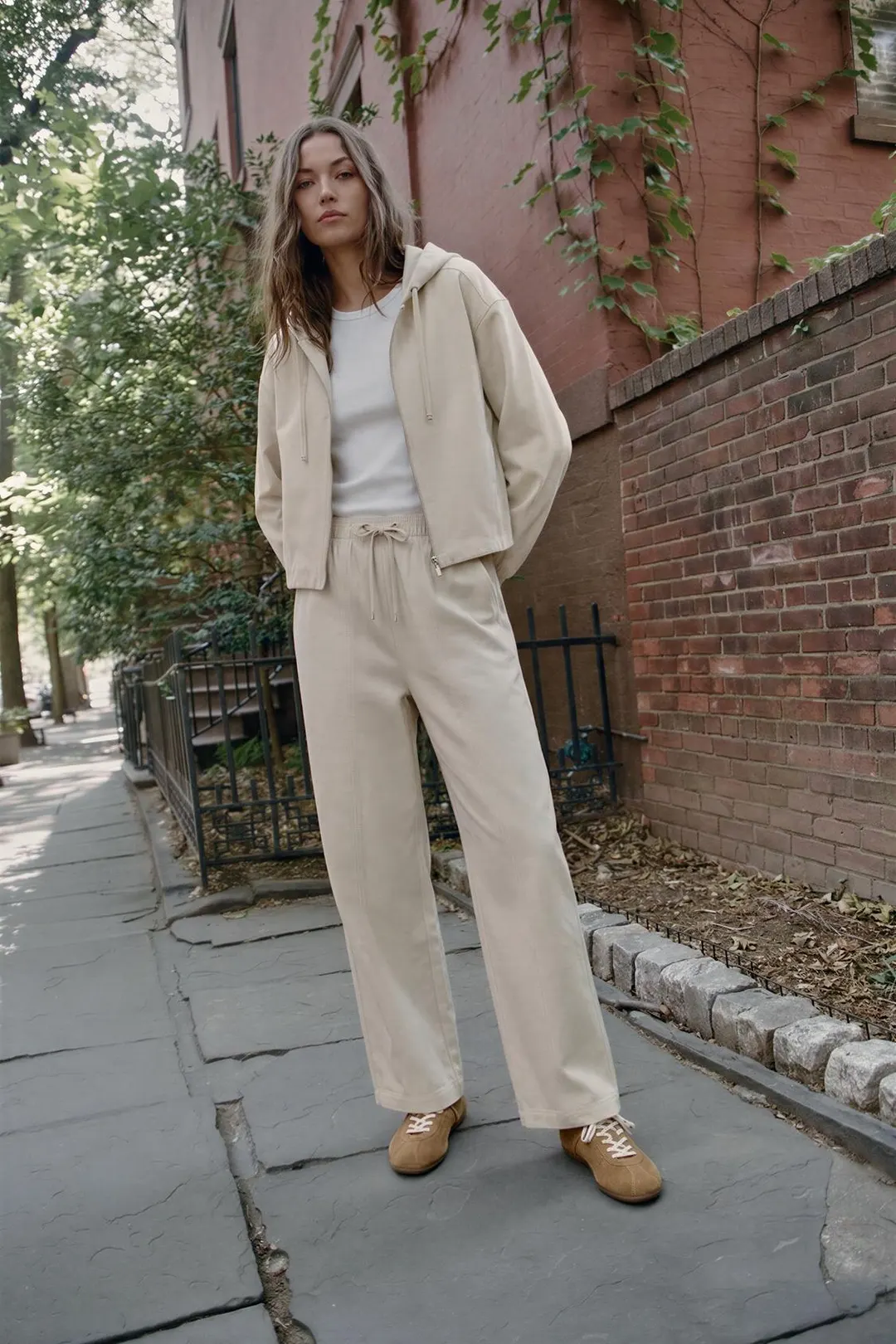 Брюки широкого кроя с эластичным поясом, Zara