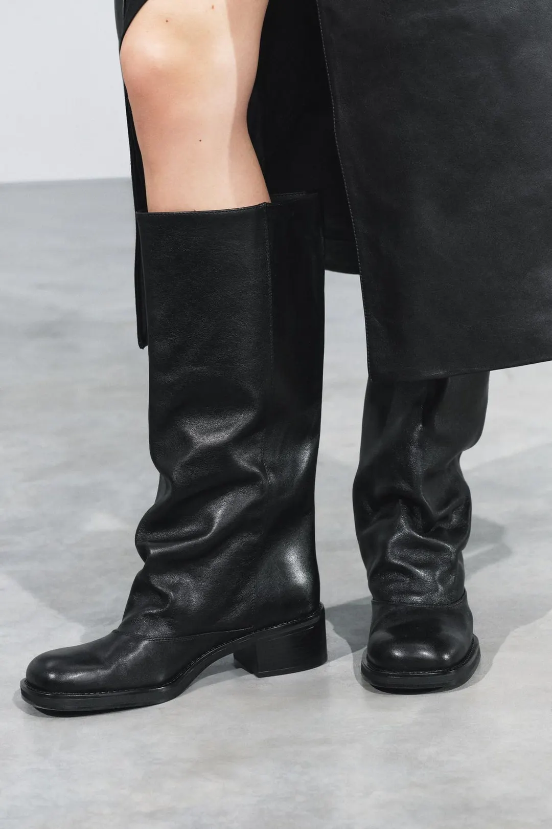 Кожаные байкерские сапоги, Zara