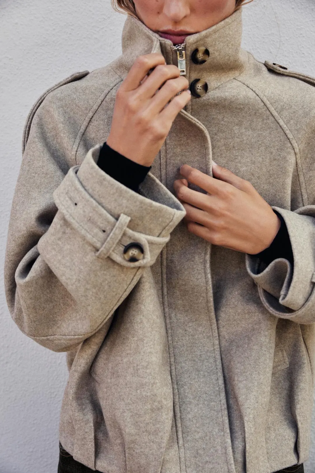 Бомбер с хлястиком, Zara