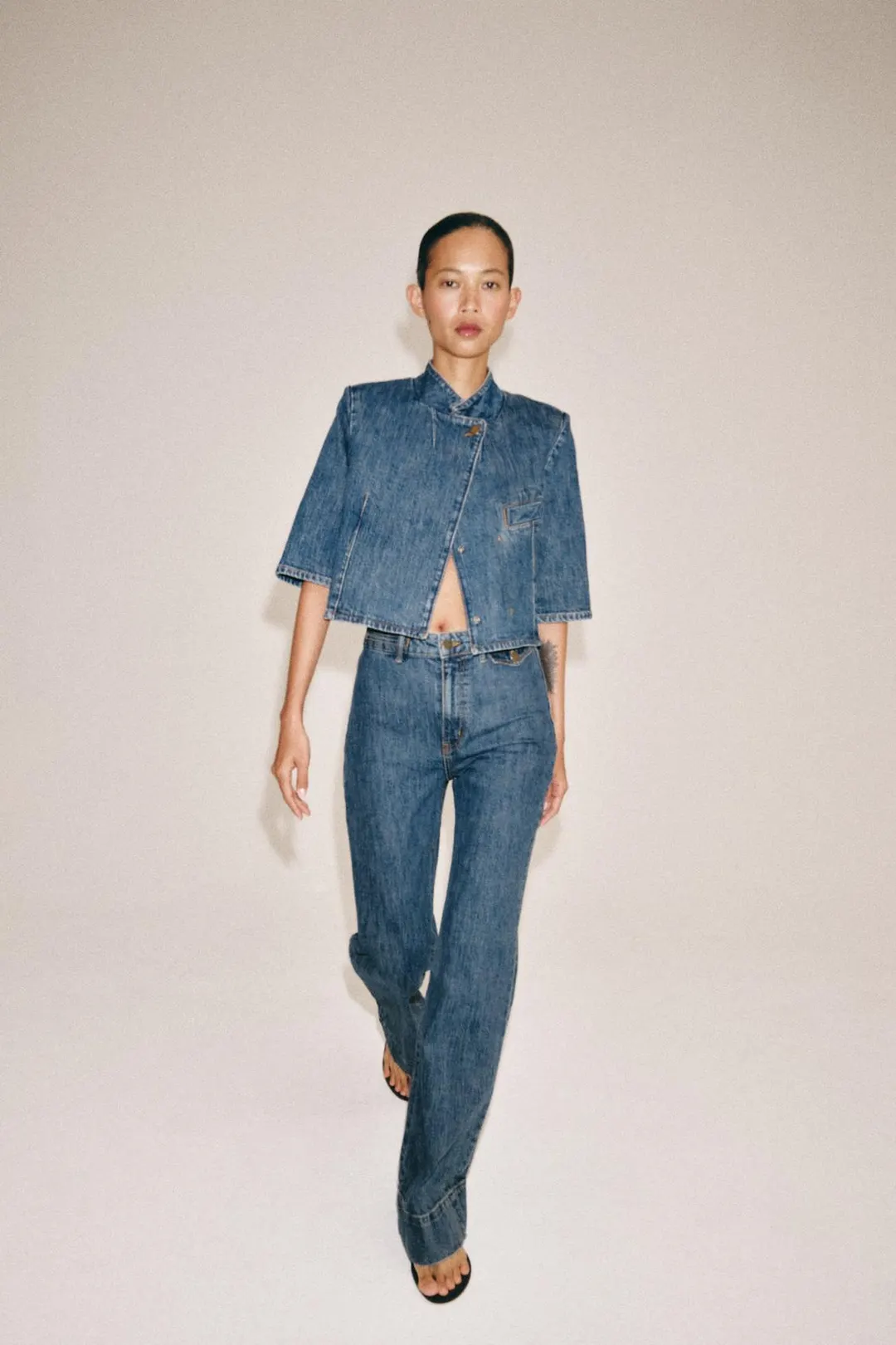 Укороченный джинсовый пиджак ZW Collection, Zara
