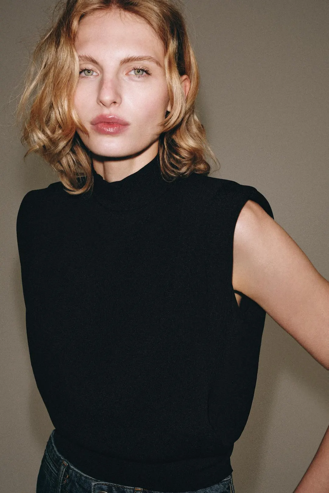 Вязаный топ с открытой спиной, Zara