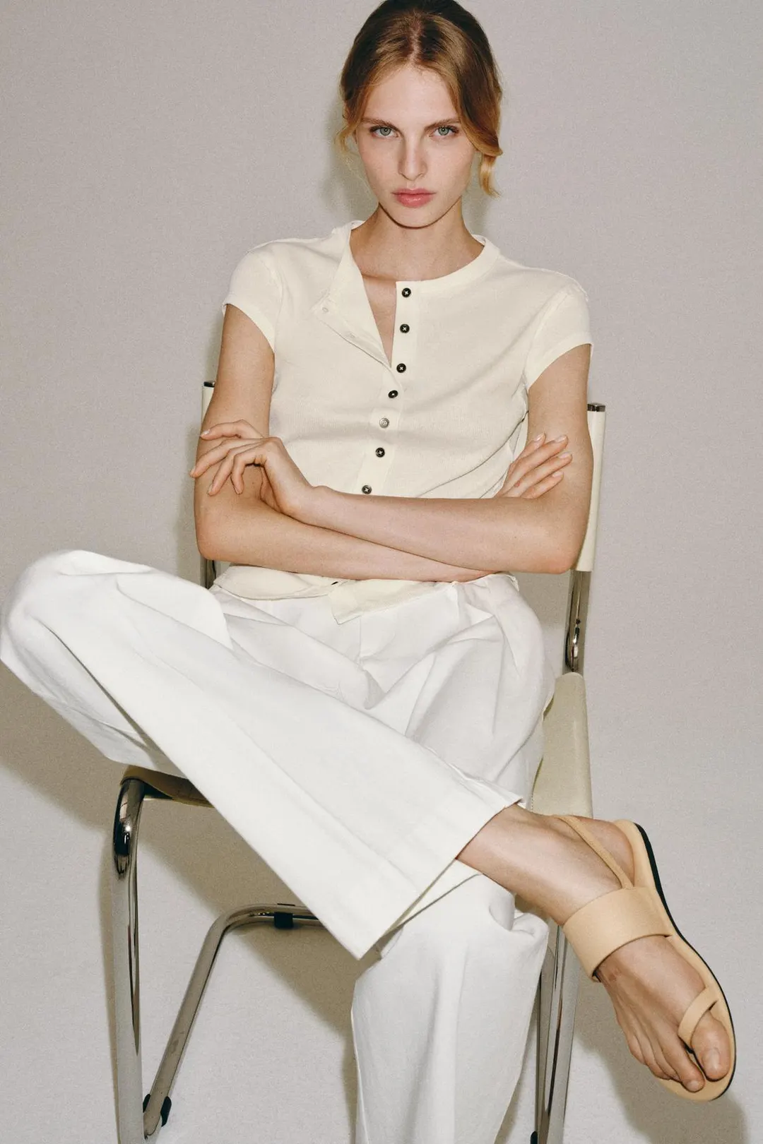 Кожаные сандалии без каблука, Zara