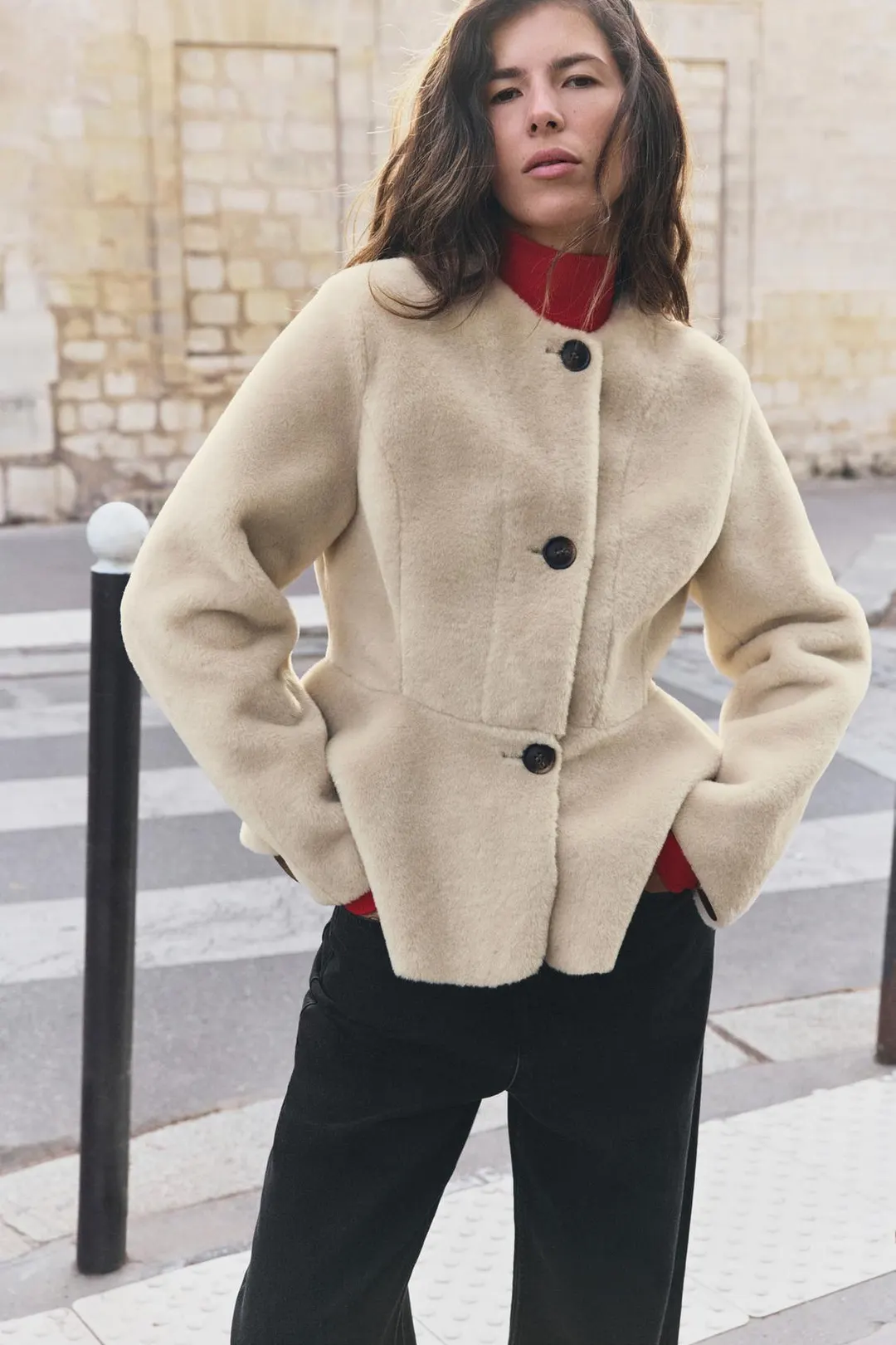 Куртка из искусственного меха с баской, Zara