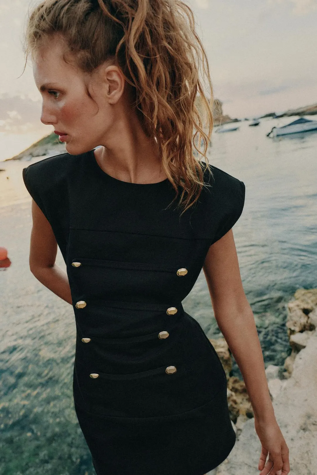 Короткое платье с застежкой на клеванты, Zara