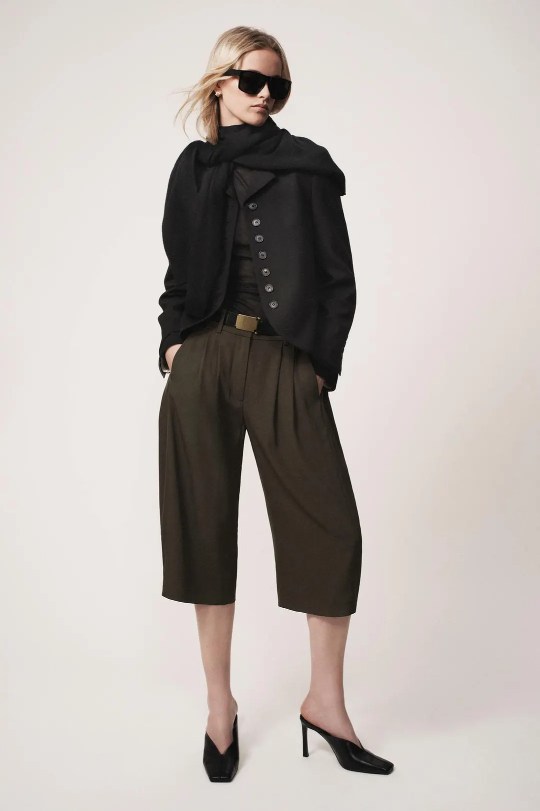 Бермуды со складками THE ITEM ZARA WOMAN, Zara