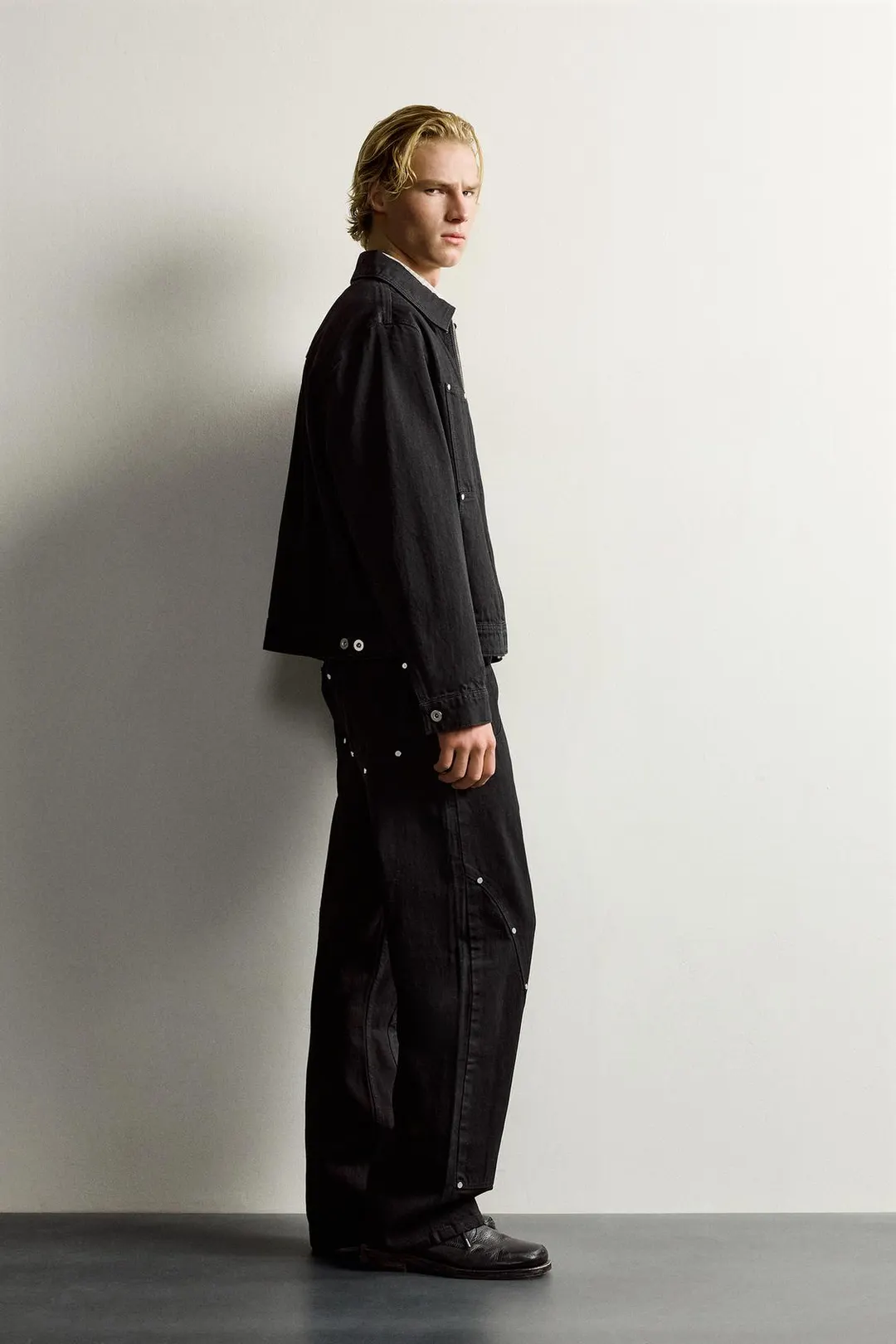 Джинсы свободного кроя с заклепками, Zara