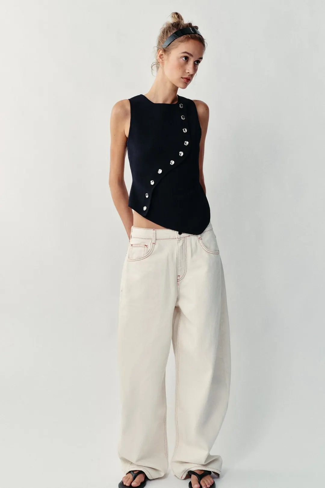 Вязаный топ с асимметричной застежкой, Zara