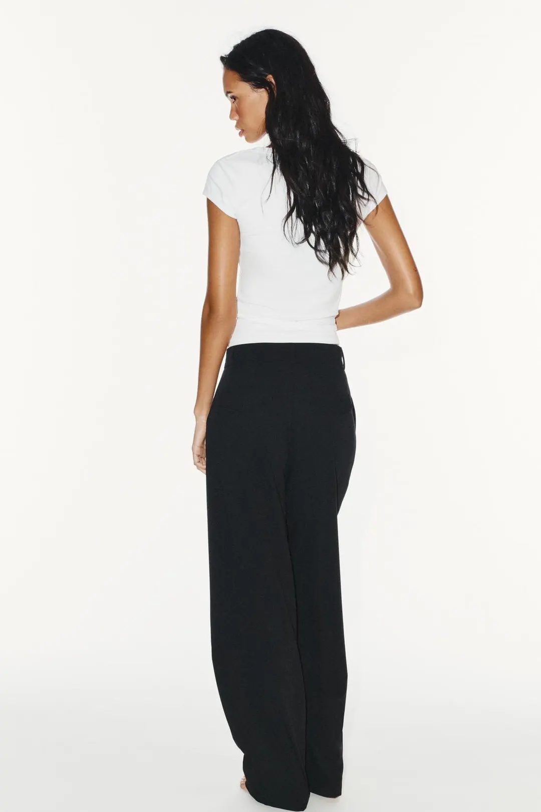 Брюки со складками и клапанами, Zara