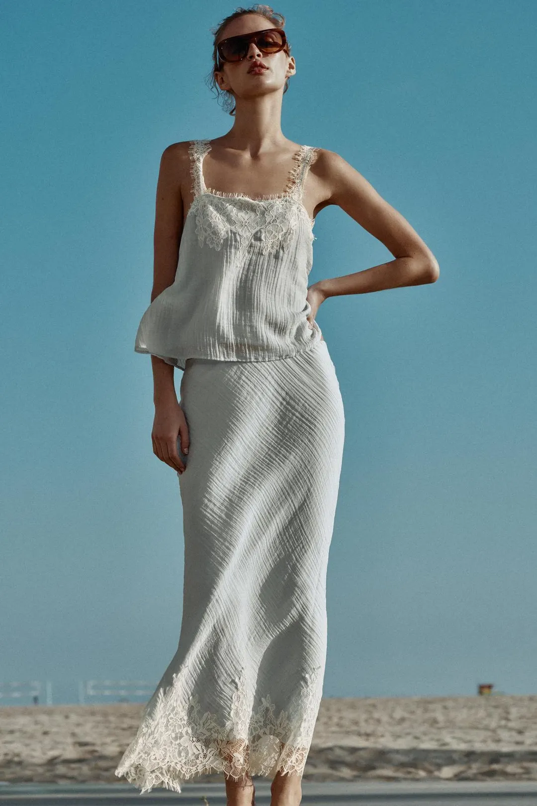 Кружевной топ с жатым эффектом, Zara