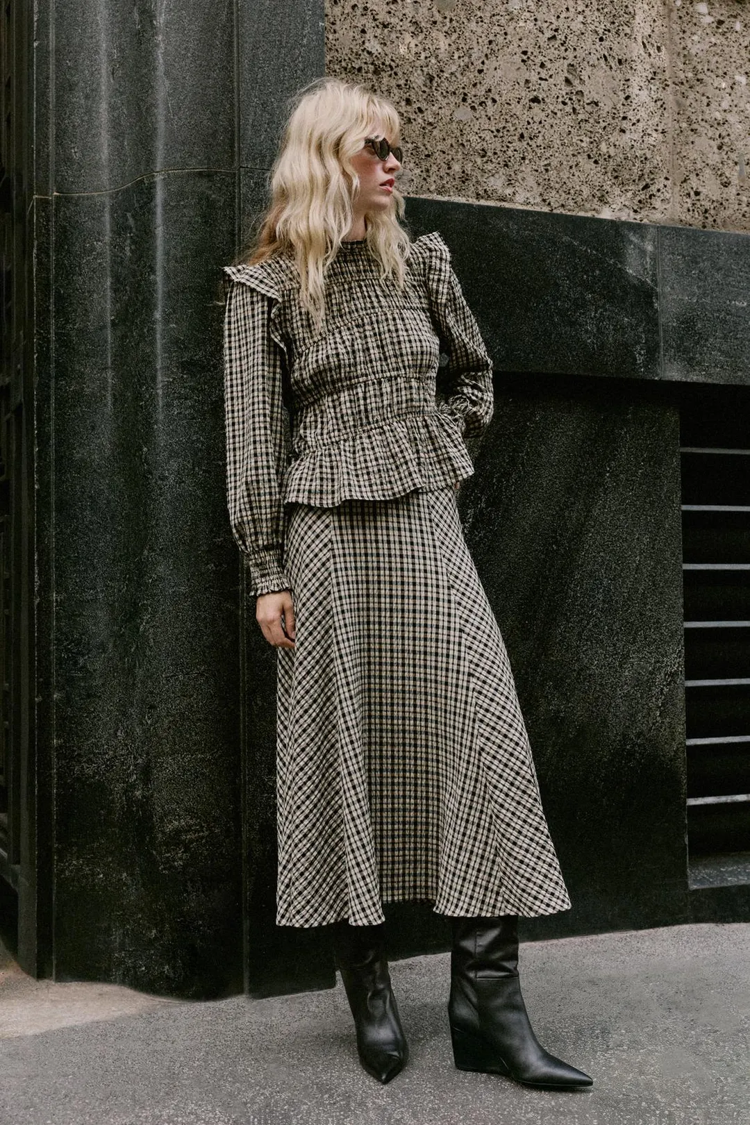 Блузка в клетку с оборками, Zara