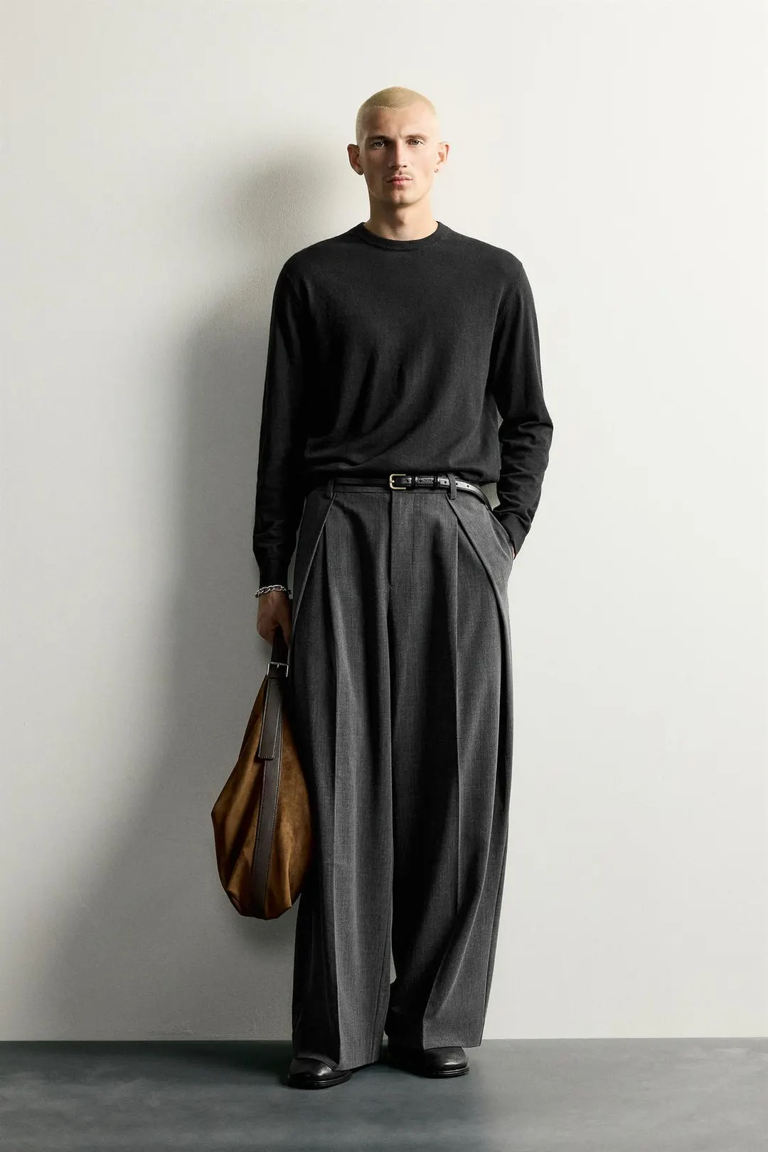 Брюки свободного кроя со складками, Zara
