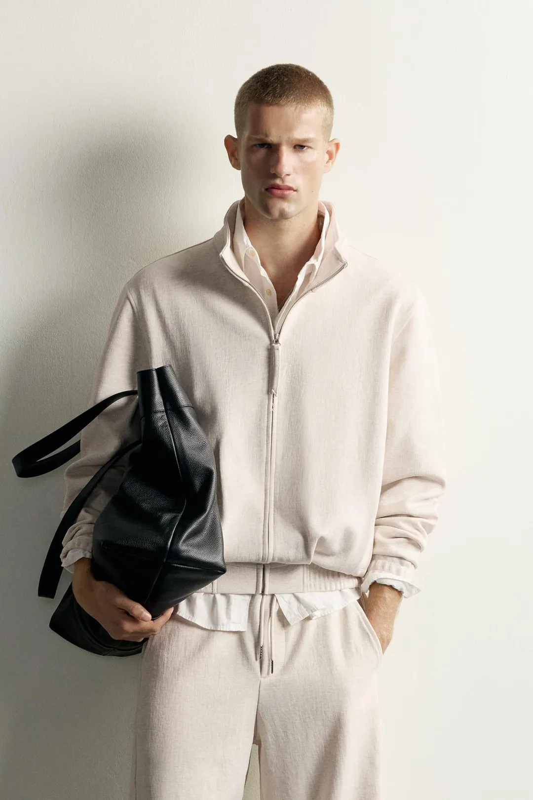 Легкая куртка свободного кроя из фактурной ткани, Zara