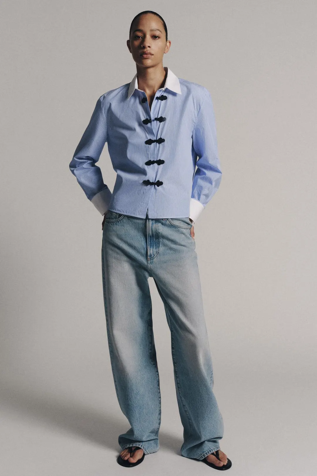 Рубашка в полоску с застежкой на навесные петли ZW Collection, Zara