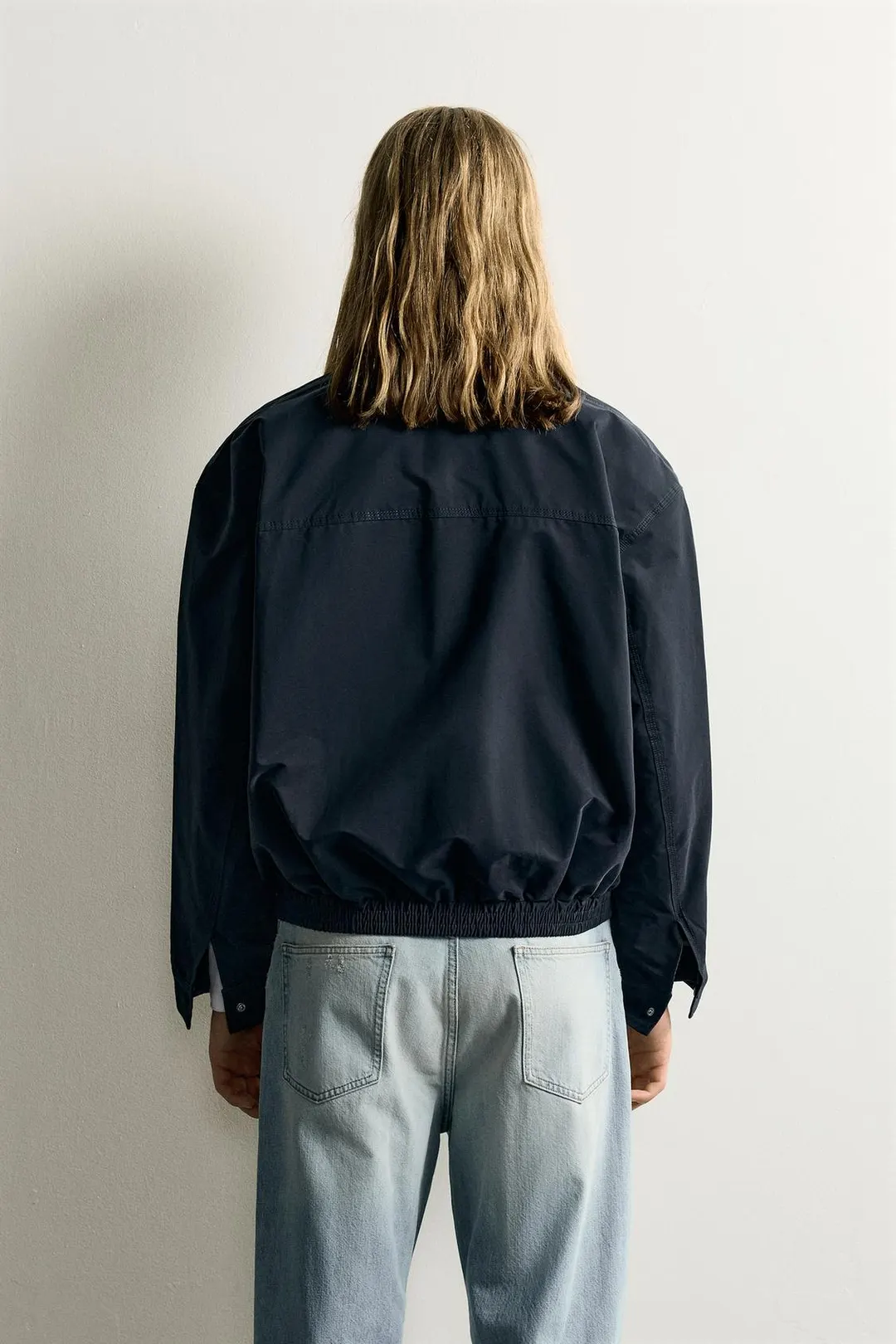 Легкая водоотталкивающая технологичная куртка, Zara