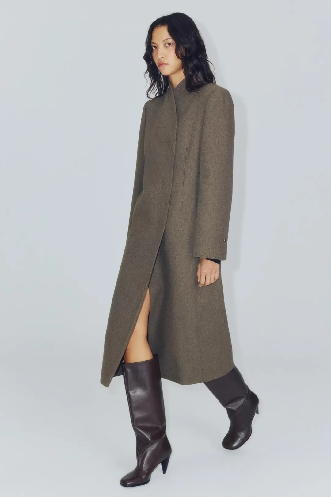 Приталенное пальто ZW Collection, Zara