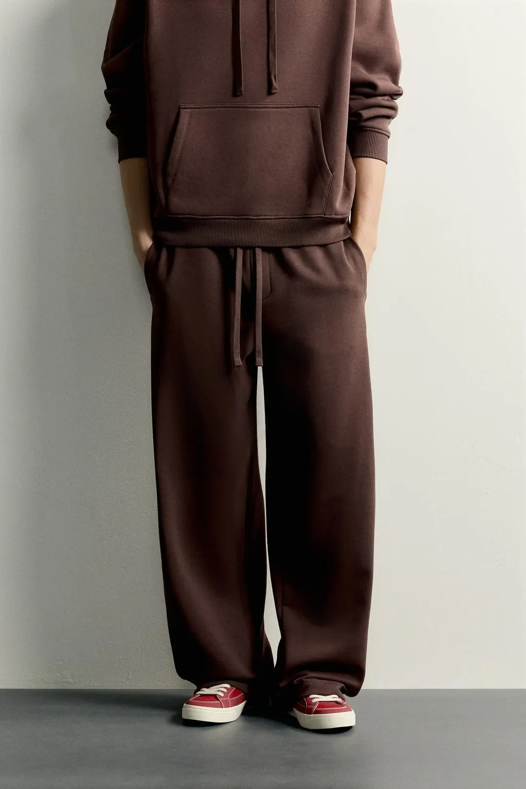 Брюки-джоггеры базовые свободного кроя, Zara