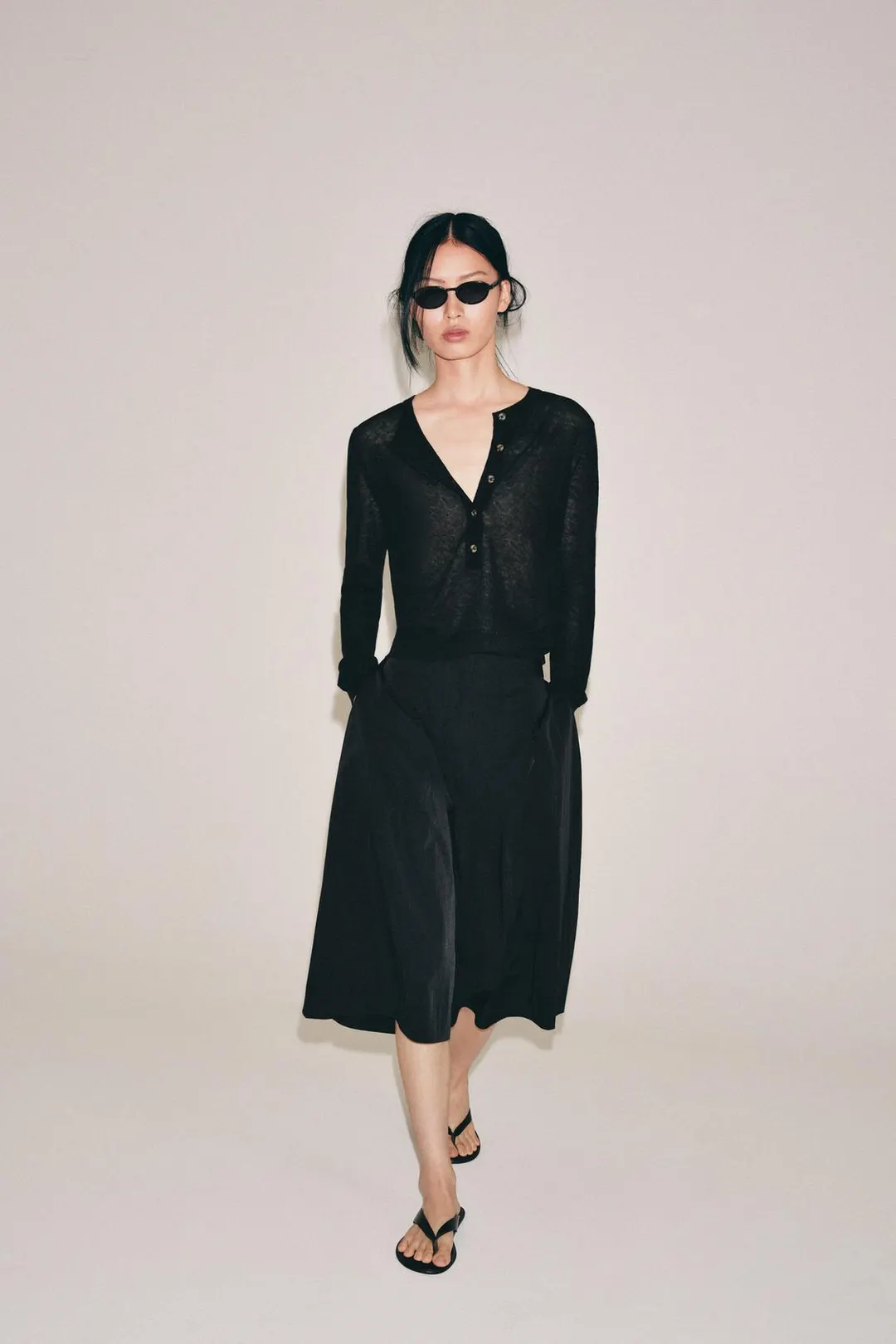 Бермуды из технологичной ткани ZW Collection, Zara