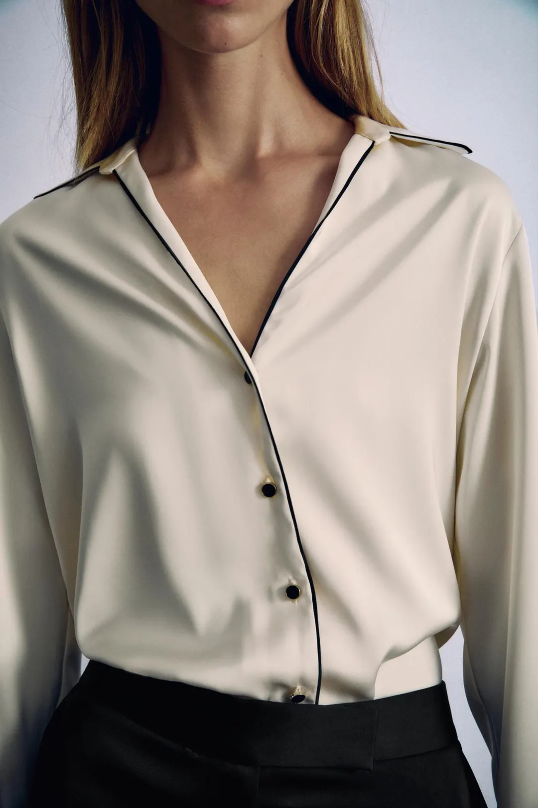 Атласная рубашка с контрастным кантом, Zara